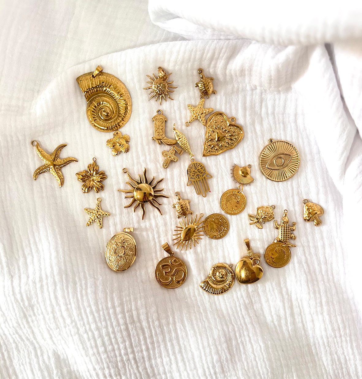 STAINLESS STEEL GOLD PLATED