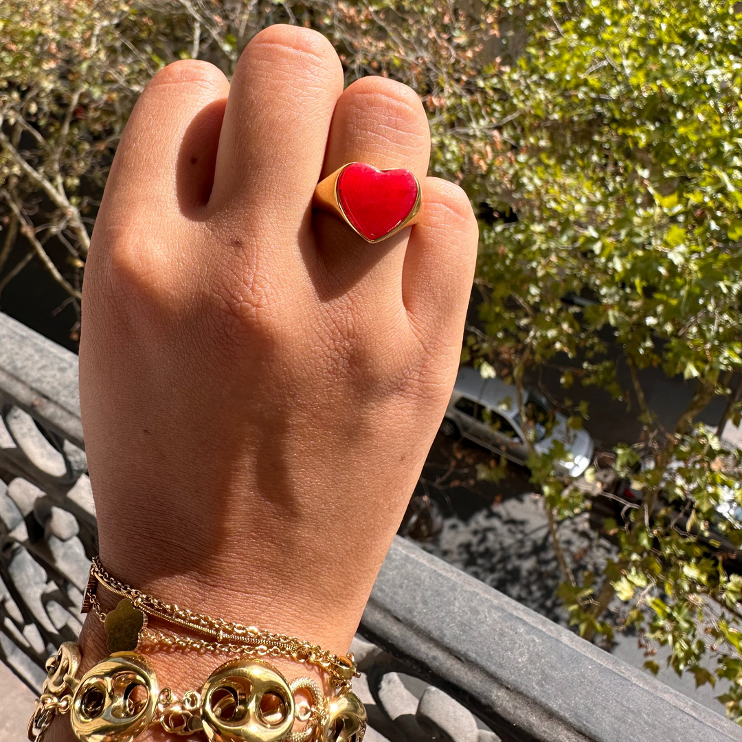 LOVELY HEART GOLDEN RING -(BLACK,RED,PEARL WHITE)