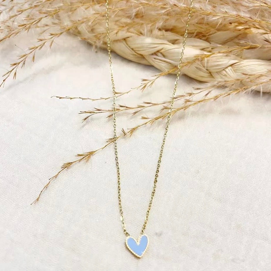 ALINE ENAMEL HEART NECKLACE — GOLDEN CHAIN