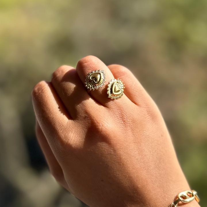 AMORETTA DOUBLE HEART GOLDEN RING
