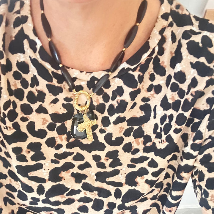 BLACK WOOD - CHARM NECKLACE  GOLD PLATED STAINLESS STEEL