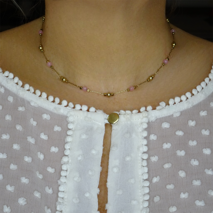 CLÉA ROSE QUARTZ NECKLACE – GOLD PLATED WITH SEMI-PRECIOUS STONES