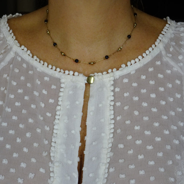 CLÉA BLACK AGATE NECKLACE – GOLD PLATED WITH SEMI-PRECIOUS STONES