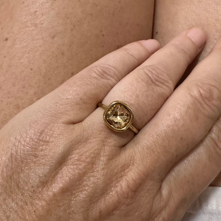 JOLIE CRYSTAL AJUSTABLE RING
