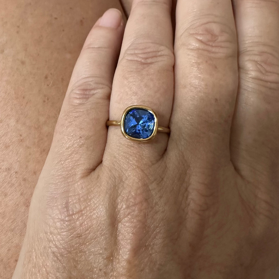 JOLIE CRYSTAL AJUSTABLE RING