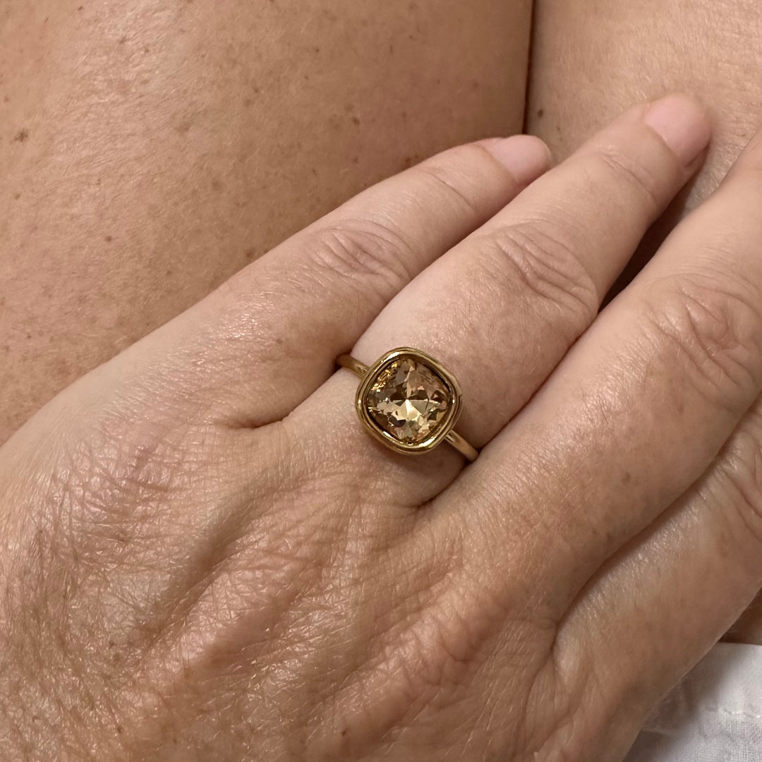 JOLIE CRYSTAL AJUSTABLE RING