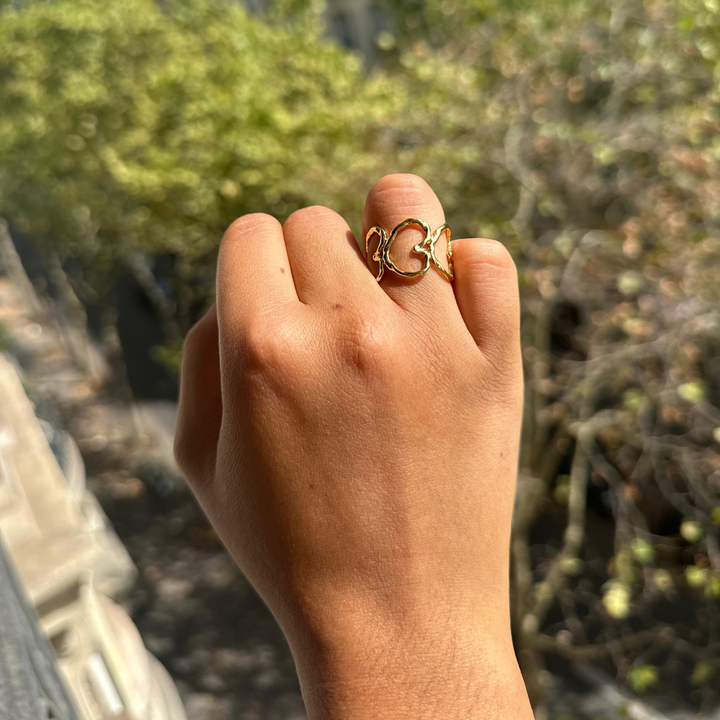 ECLIPSE OPEN HEART GOLDEN RING