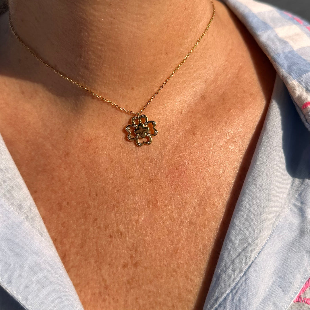 GOLD FLOWER NECKLACE-CRYSTALS PETALS| LA MAISON ANGELIQUE