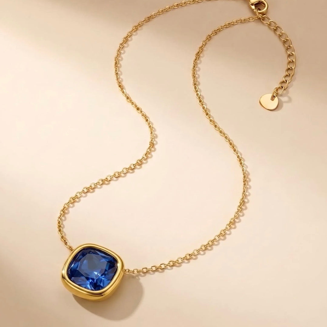 JOLIE DENIM BLUE CRYSTAL GOLD NECKLACE