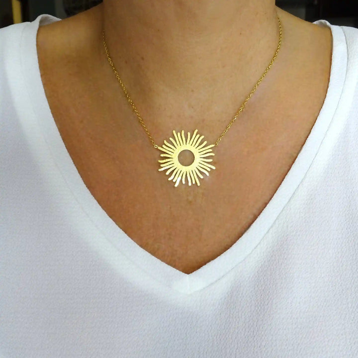 ROSALIE NECKLACE