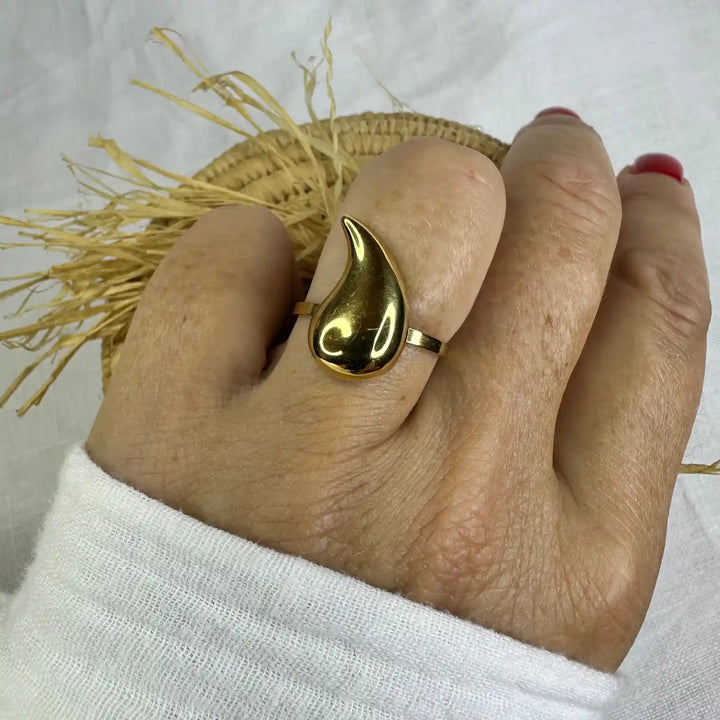 SCARLETT RING