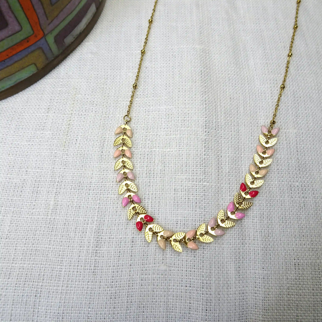 SHAY NECKLACE