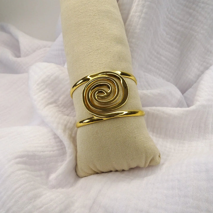 SNAIL BANGLE BRACELET